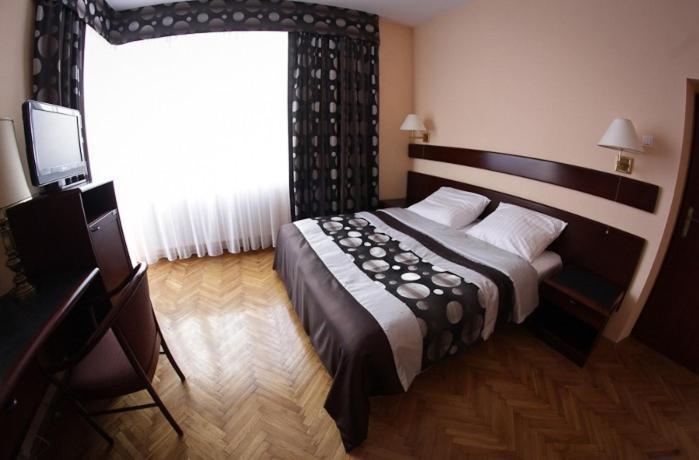 Pensjonat Willa Sorrento Krzeszowice Δωμάτιο φωτογραφία